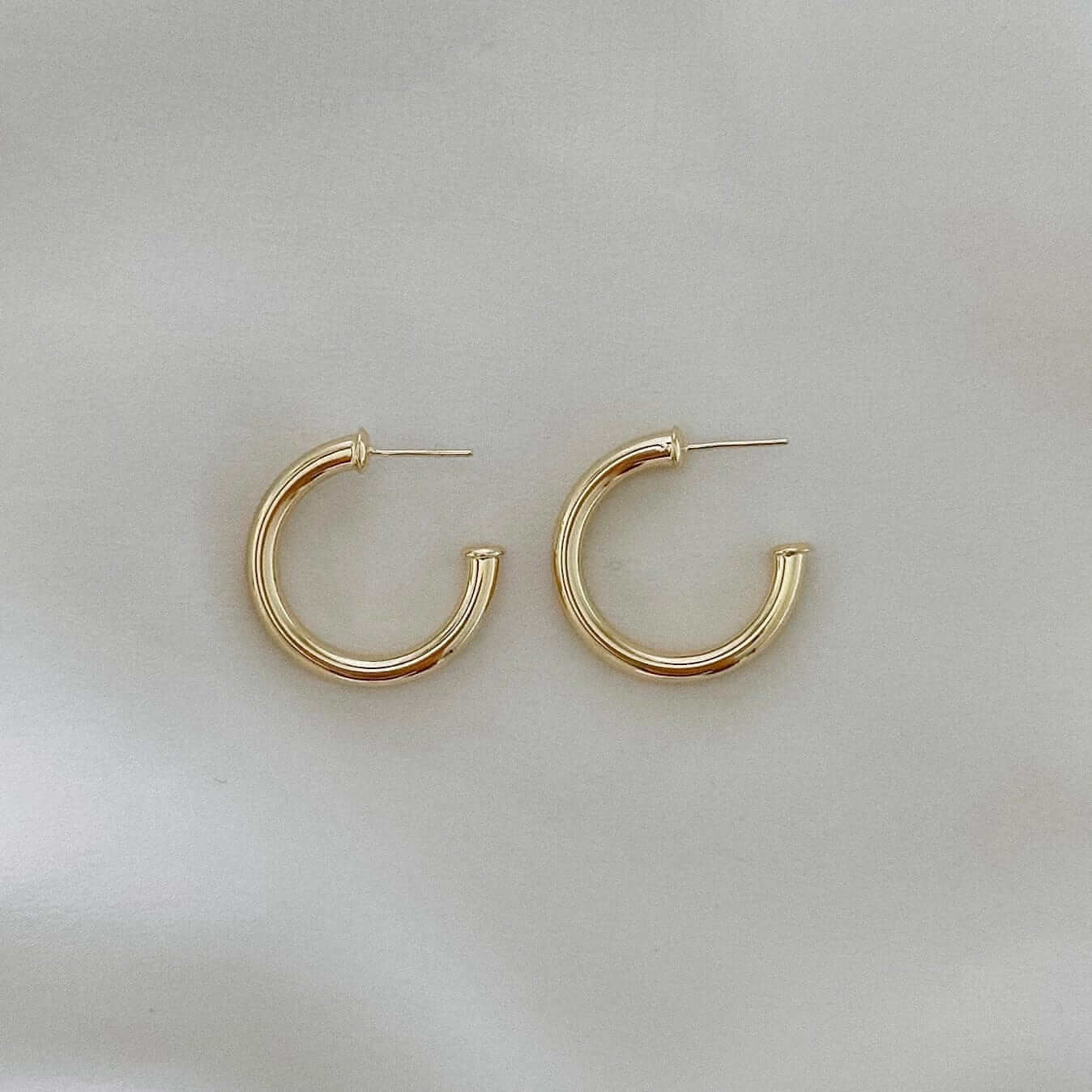 Capri Hoops