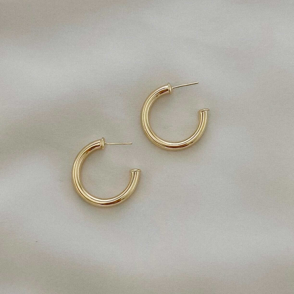 Capri Hoops