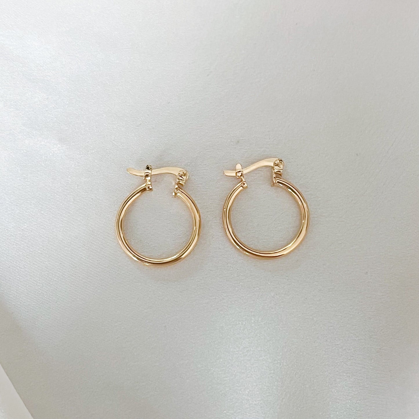 Mabel Hoops